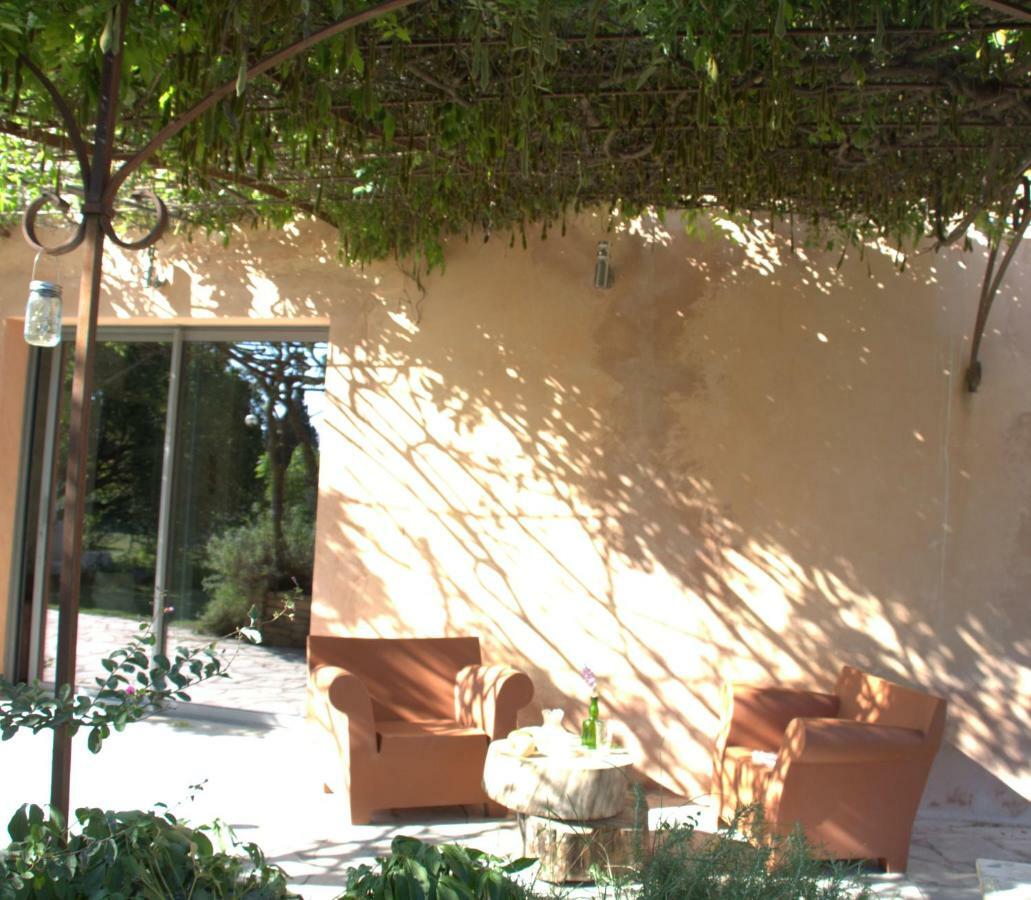 Mas Du Petit Claux Hotel Barbentane Exterior foto